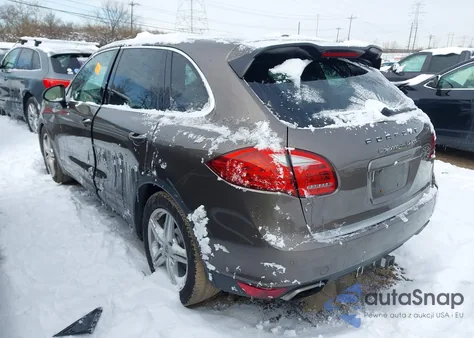 2012 Porsche Cayenne Hybrid S из США, поврежденный, VIN WP1AE2A24CLA91678